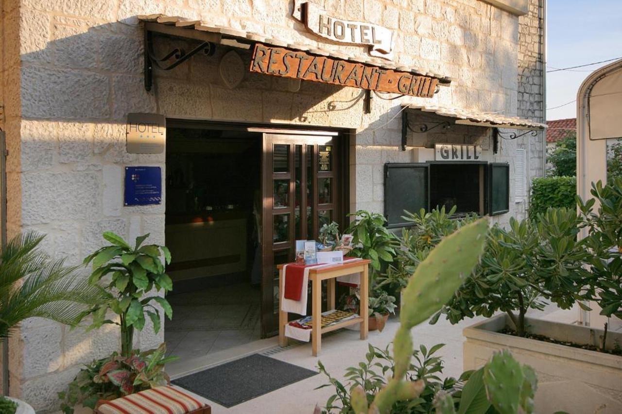Hotel تروغير المظهر الخارجي الصورة