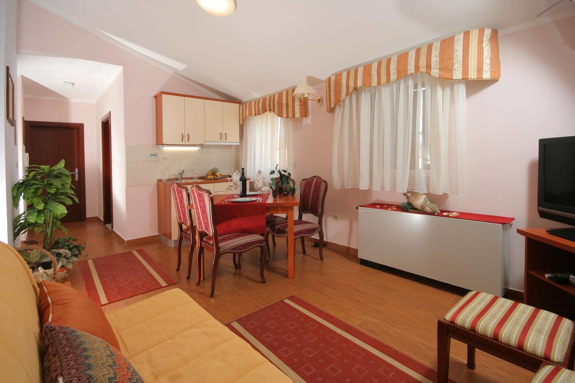 Hotel تروغير المظهر الخارجي الصورة