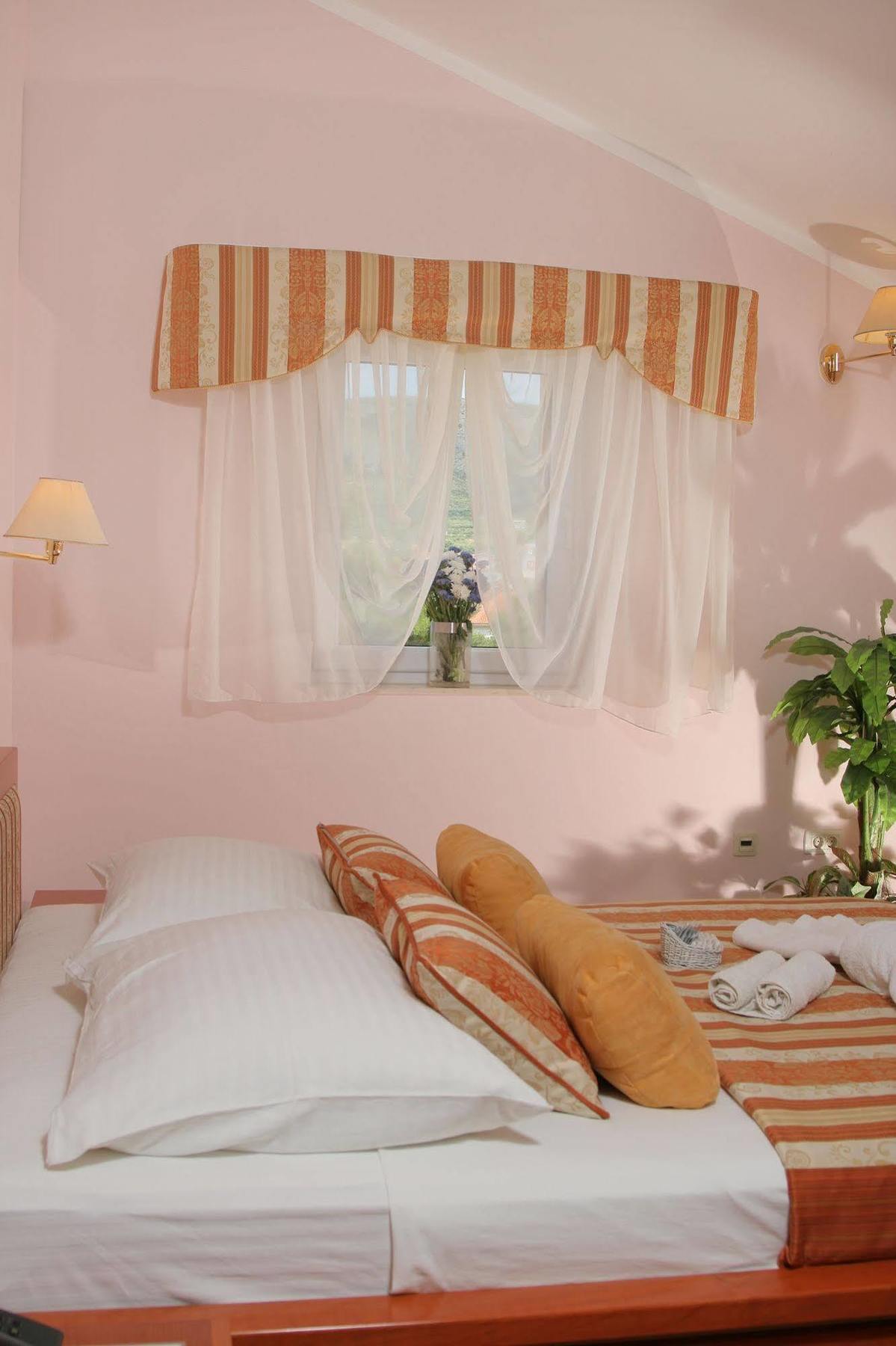 Hotel تروغير المظهر الخارجي الصورة
