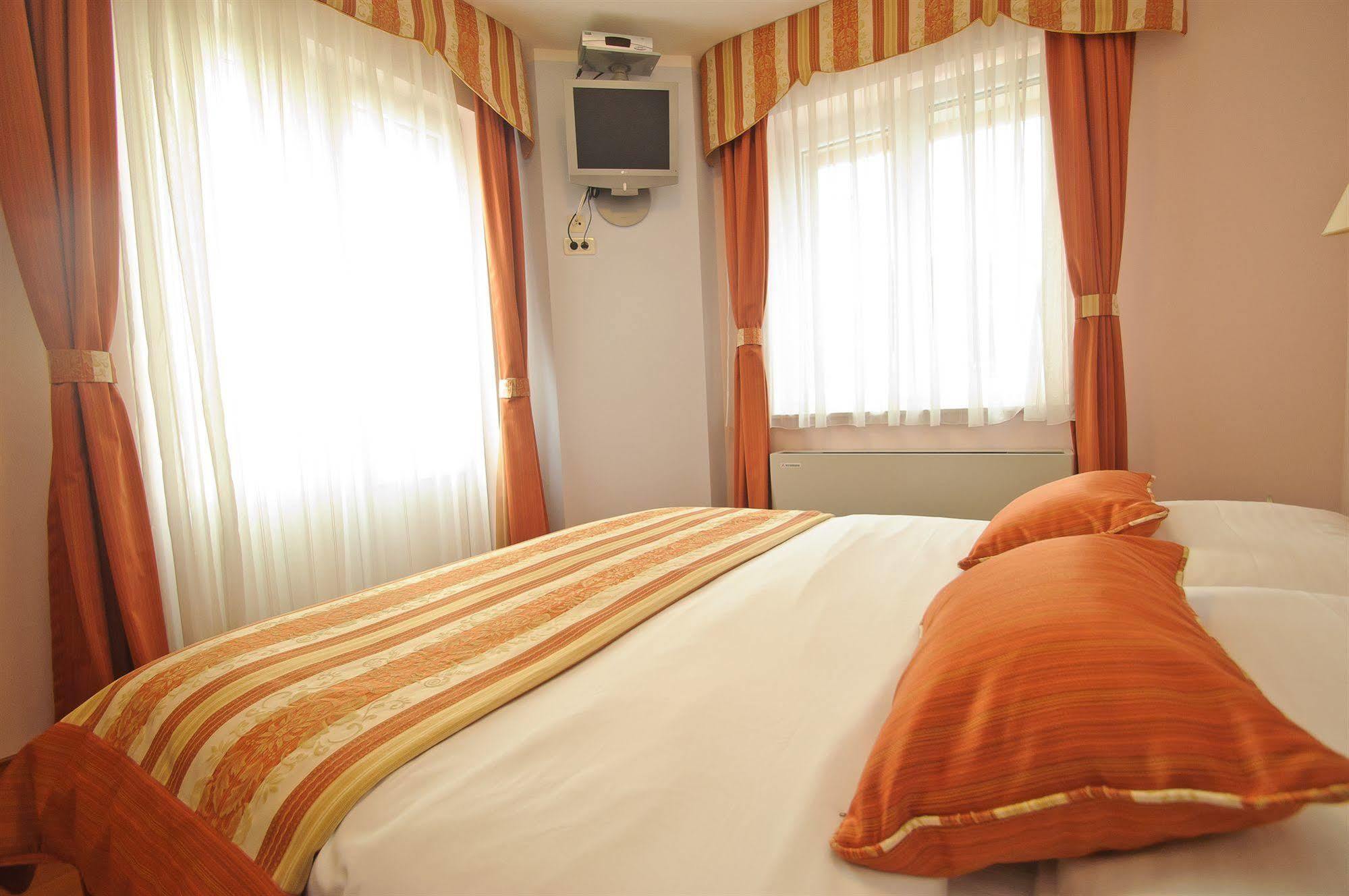 Hotel تروغير المظهر الخارجي الصورة