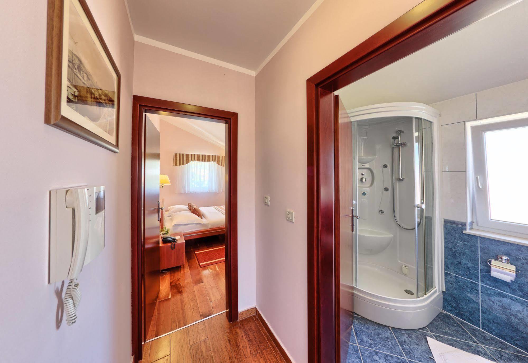 Hotel تروغير المظهر الخارجي الصورة